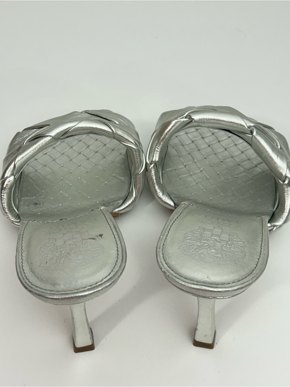 Vince Camuto Brelaune Silver Leather Braided Stiletto Slide Mules Size 9 - Picture 14 of 16